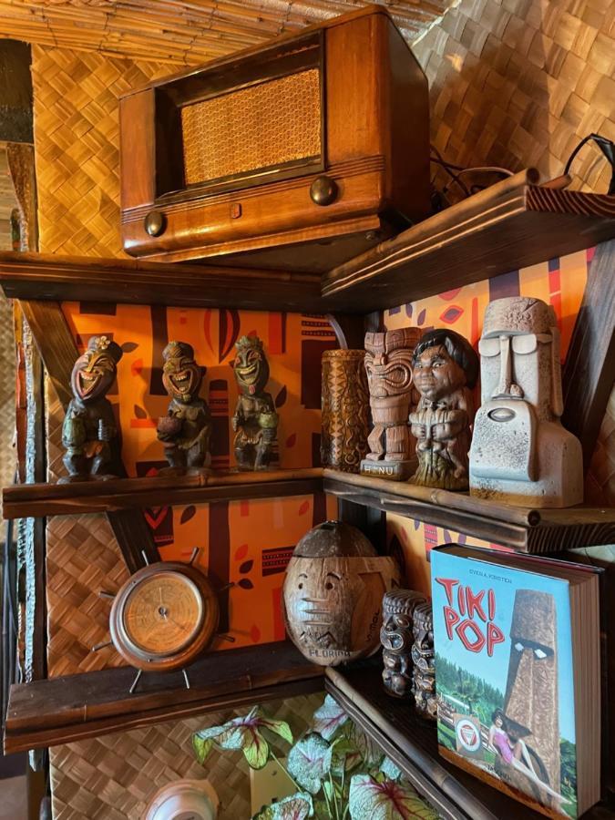 The Kondo Tiki Tampa Exteriör bild