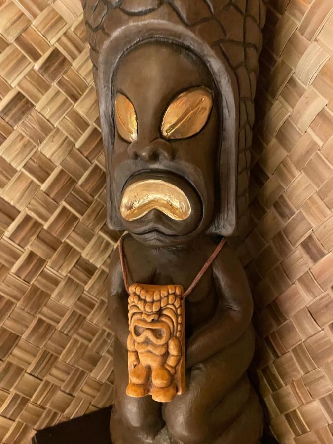 The Kondo Tiki Tampa Exteriör bild