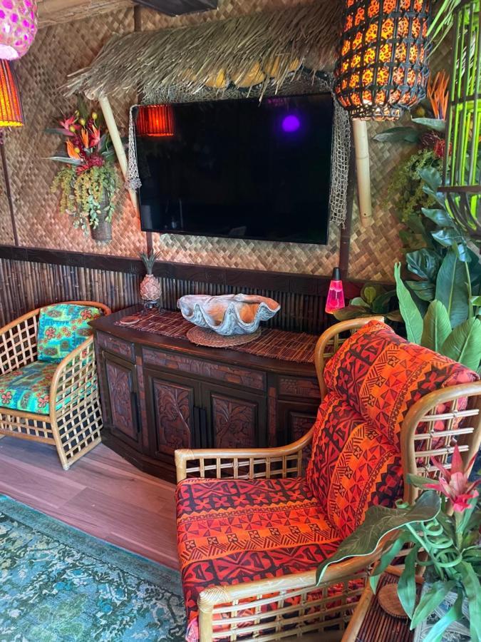 The Kondo Tiki Tampa Exteriör bild