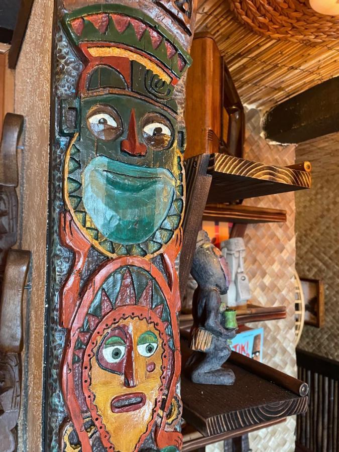 The Kondo Tiki Tampa Exteriör bild