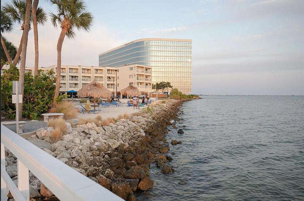 The Kondo Tiki Tampa Exteriör bild